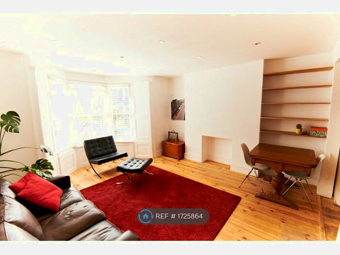 2 Bedroom Flat To Rent In Dalston, London, E8