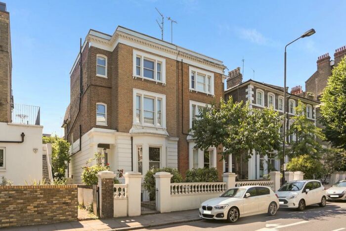 4 Bedroom Flat To Rent In Edith Grove London, SW10