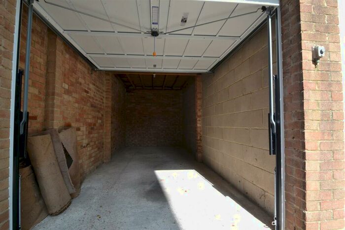 Garage / Parking To Rent In New Church Road, Hove, BN3