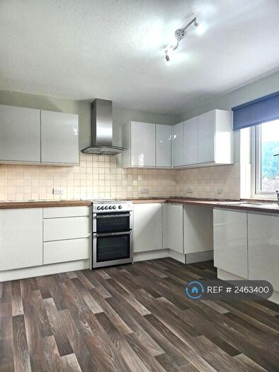 3 Bedroom Flat To Rent In Miller Street, Innerleithen, EH44