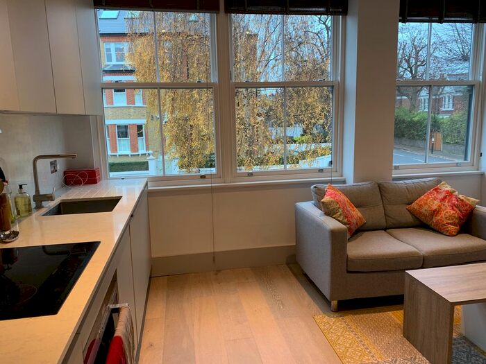 Studio To Rent In Abbeville Road, London, SW4