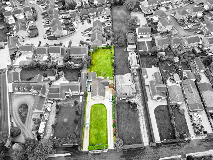 4 Bedroom Detached Bungalow For Sale In Whiphill Lane, Armthorpe, Doncaster, DN3