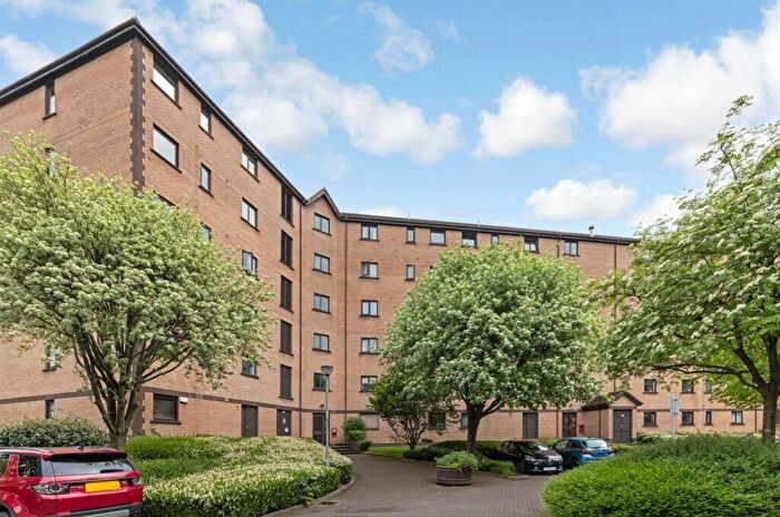 2 Bedroom Flat To Rent In Riverview Place, Tradeston, Glasgow, G5