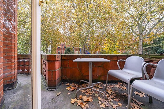 1 Bedroom Flat To Rent In Lower Sloane Street, London, SW1W