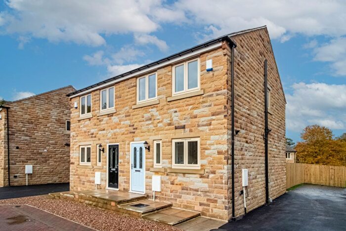 3 Bedroom Semi-Detached House To Rent In Perseverance Place, Holmfirth, HD9