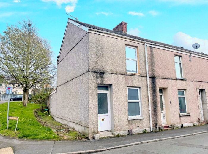 2 Bedroom End Of Terrace House To Rent In Wern Road, Llanelli, Carmarthenshire, SA15