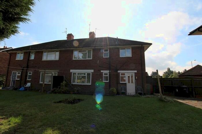 2 Bedroom Flat To Rent In Kenilworth Court, Dudley, DY1