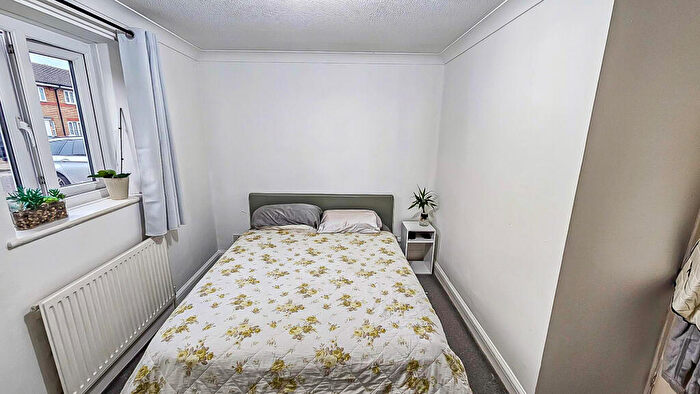 1 Bedroom Flat For Sale In Custom House, London, E16