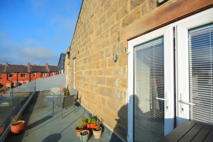 1 Bedroom Apartment To Rent In Hopewell Terrace, Horsforth, Leeds, West Yorkshire, LS18