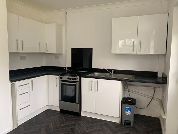 2 Bedroom Semi-Detached House To Rent In Edinburgh Avenue, Rotherham, S63