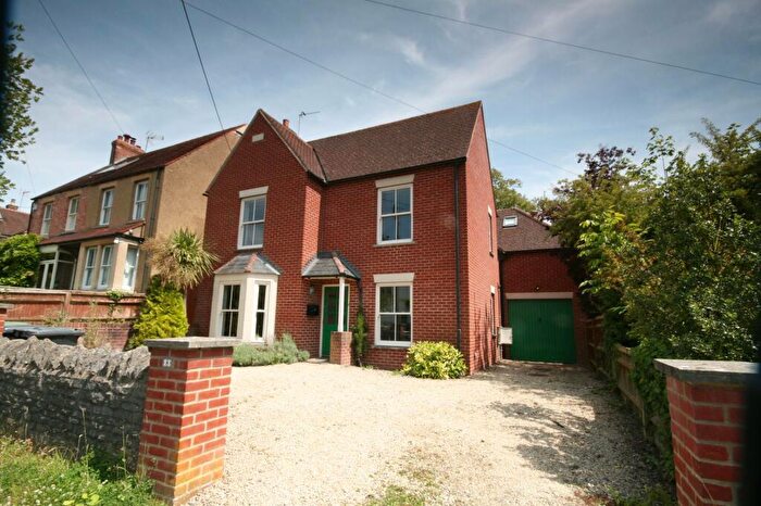 5 Bedroom Detached House For Sale In Church Road, Horspath, OX33