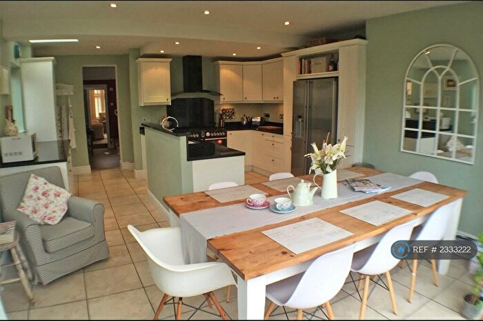 2 Bedroom Semi-Detached House To Rent In Albany Road, Hersham, Walton-On-Thames, KT12