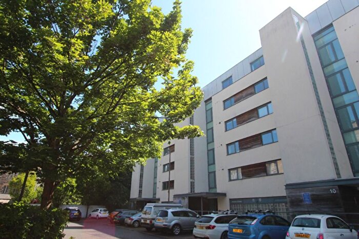 3 Bedroom Flat To Rent In Sandport Way, The Shore, Edinburgh, EH6