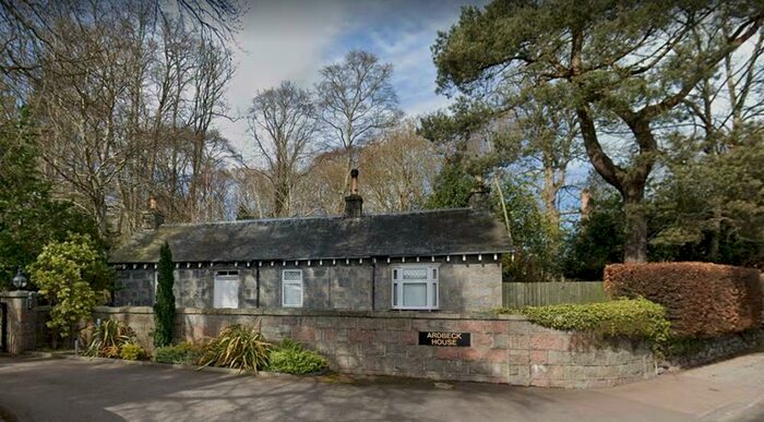 2 Bedroom Detached House To Rent In North Deeside Road, Milltimber, AB13