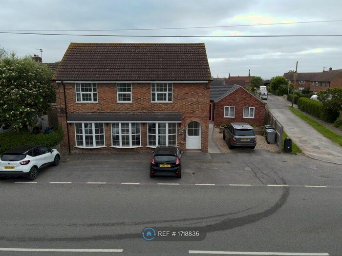 2 Bedroom Flat To Rent In Main Road, Long Bennington, NG23