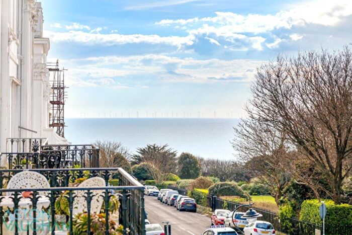 2 Bedroom Apartment For Sale In Sussex Square, Brighton, BN2