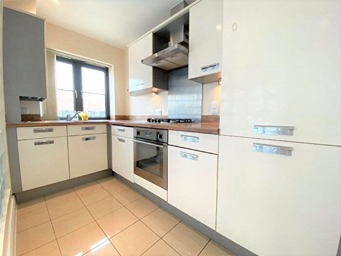 2 Bedroom Flat To Rent In Bonham Court, Robinhood Lane, Winnersh, Berkshire, RG41