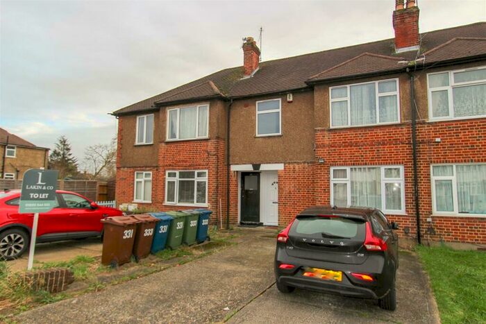 2 Bedroom Maisonette To Rent In Eastcote Lane, Harrow, HA2