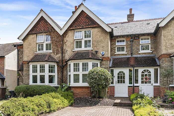 2 Bedroom Cottage For Sale In Commonside, Keston, BR2
