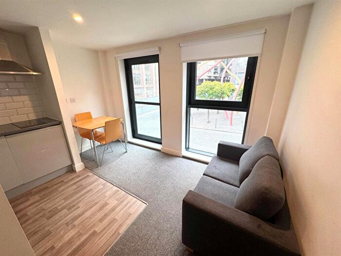 1 Bedroom Apartment To Rent In Wolstenholme Square, Liverpool, L1