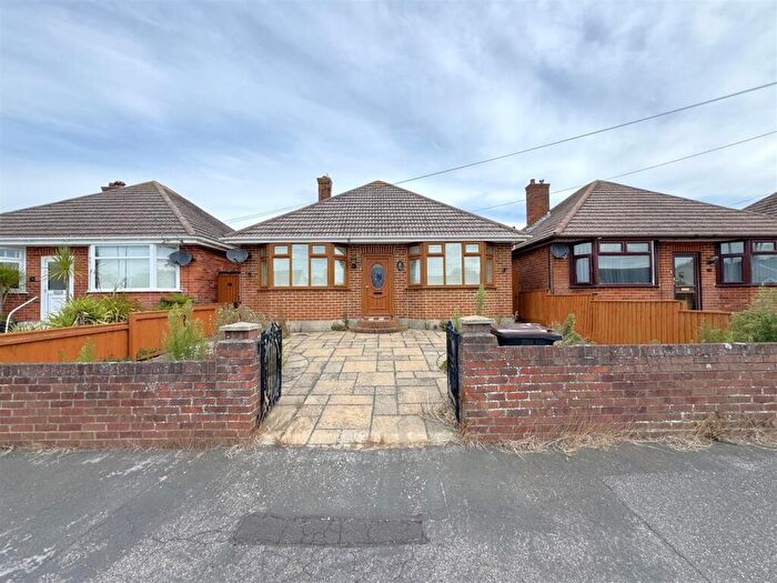 2 Bedroom Detached Bungalow For Sale In Benville Road, Weymouth, DT4