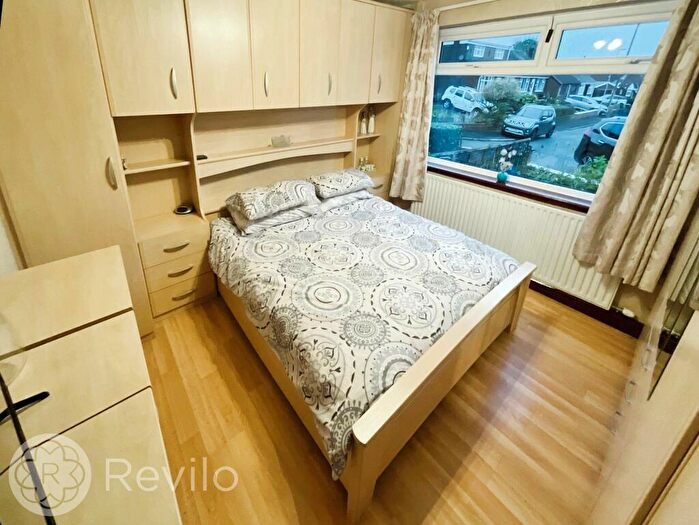 2 Bedroom Semi-Detached Bungalow For Sale In Bowland Grove, Milnrow, OL16