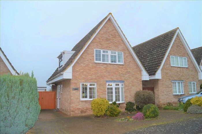 3 Bedroom Detached House To Rent In Mayne Crest, Springfield, Chelmsford, CM1