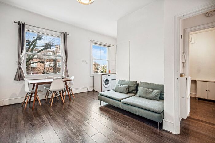 1 Bedroom Flat To Rent In Elgin Avenue, Maida Hill, W9
