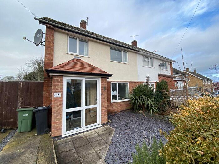 3 Bedroom Semi-Detached House To Rent In Avondale Road, Wigston, LE18