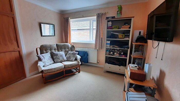 2 Bedroom Semi-Detached Bungalow For Sale In Greenlawns, Barry, CF62