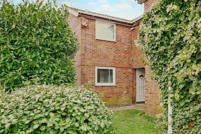 Studio To Rent In Kensington Road, Chichester, PO19