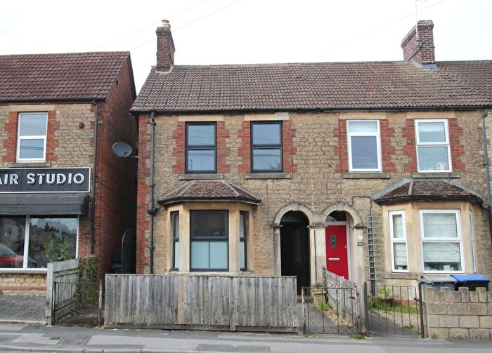 3 Bedroom Terraced House To Rent In Sheldon Road, Chippenham, SN14