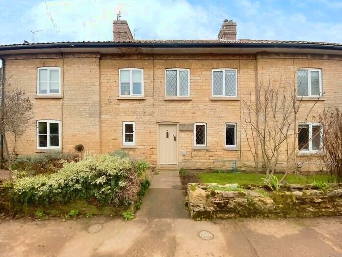 2 Bedroom Terraced House To Rent In Grange Cottages, Walcot, NG34