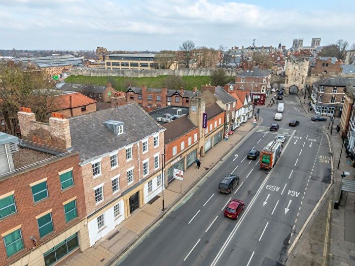 17 Bedroom Terraced House For Sale In Blossom Street, York, YO24