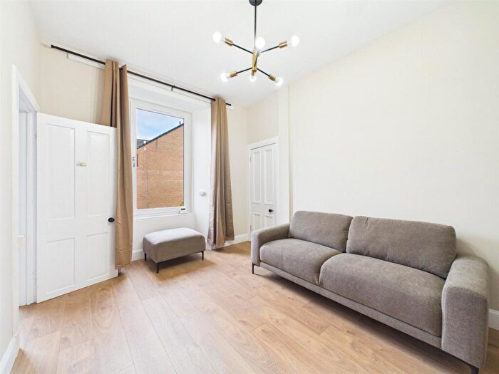 1 Bedroom Apartment To Rent In Dalgety Avenue, Edinburgh, Midlothian, EH7