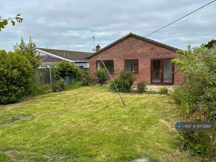 3 Bedroom Bungalow To Rent In Partridge Close, Great Oakley, Harwich, CO12