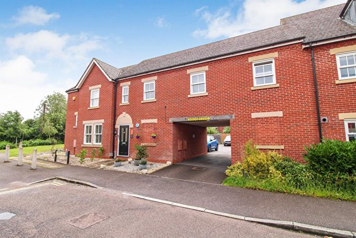 2 Bedroom Detached House For Sale In Chibnall Close, Kempston, Bedford, MK42
