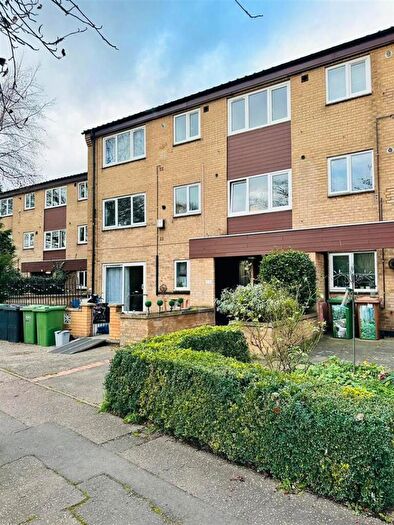 2 Bedroom Flat To Rent In Vintners Close, Peterborough, PE3