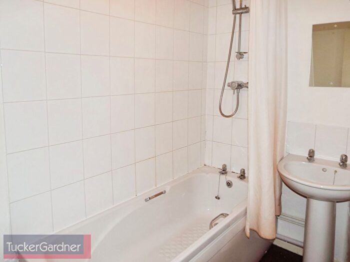 1 Bedroom Flat To Rent In Shelly Garden, Cambridge, CB3