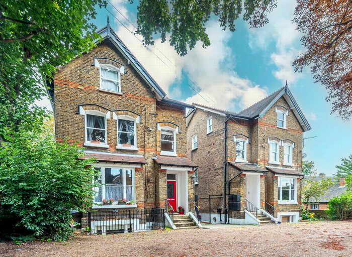 1 Bedroom Flat To Rent In Dacre Gardens, Lewisham, SE13