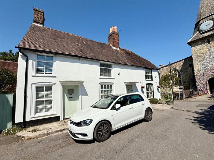 3 Bedroom House To Rent In Church Street, Fareham, PO14