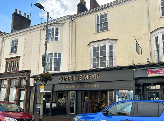 2 Bedroom Apartment To Rent In Honiton High Street, EX14