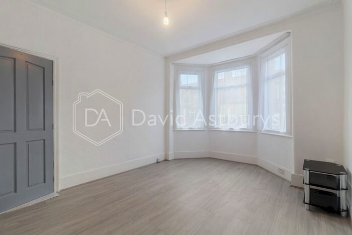 3 Bedroom Terraced House To Rent In Saxon Road, Wood Green, London, N22