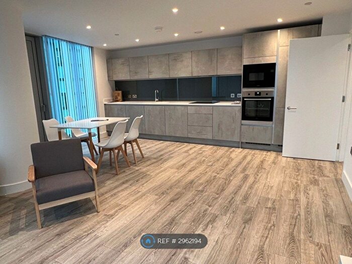2 Bedroom Flat To Rent In Blade Tower, Manchester, M15