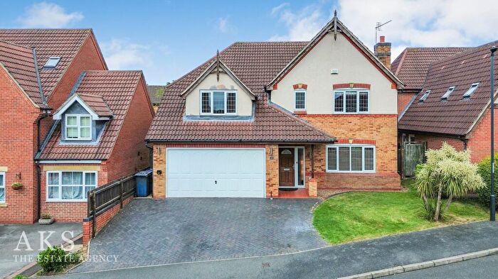 4 Bedroom Detached House For Sale In Tawny Way, Littleover, DE23