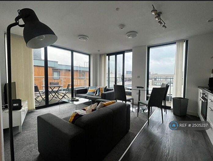 2 Bedroom Flat To Rent In Victoria House, Leeds, LS7