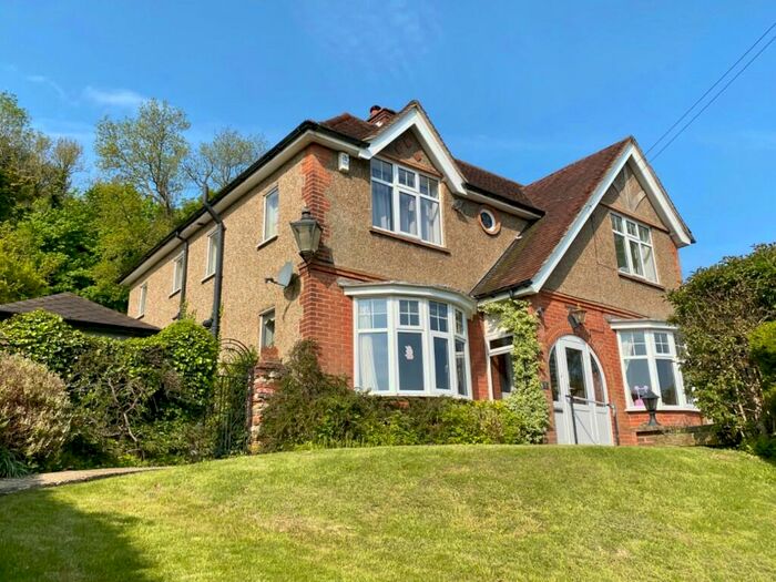 4 Bedroom Detached House To Rent In Markville Gardens, Caterham, Surrey, CR3