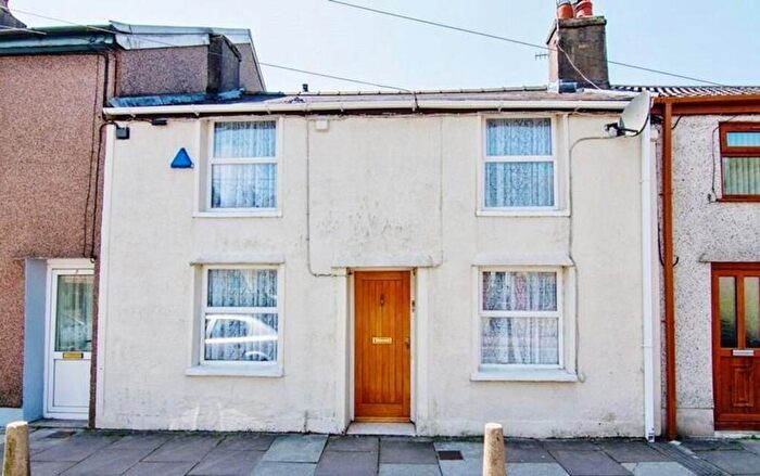 3 Bedroom Terraced House For Sale In King Street, Nantyglo, NP23