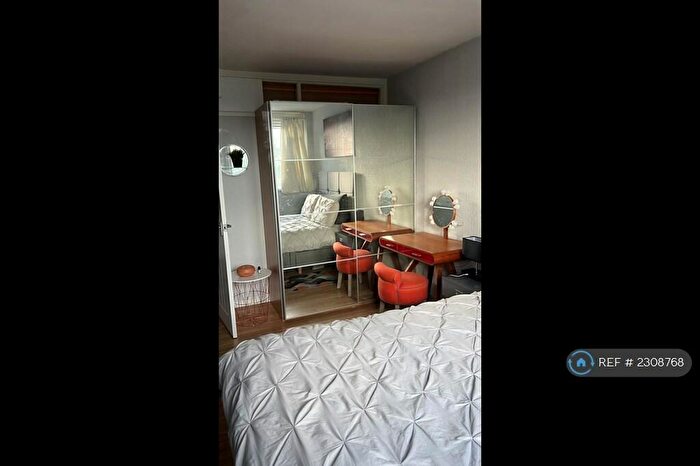 2 Bedroom Flat To Rent In Kendal Tower, Birmingham, B17
