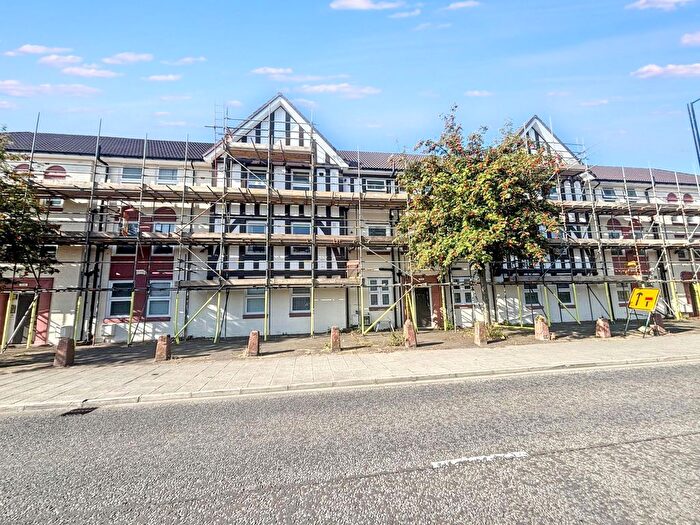 2 Bedroom Flat For Sale In Barrack Road, Newcastle Upon Tyne, NE4